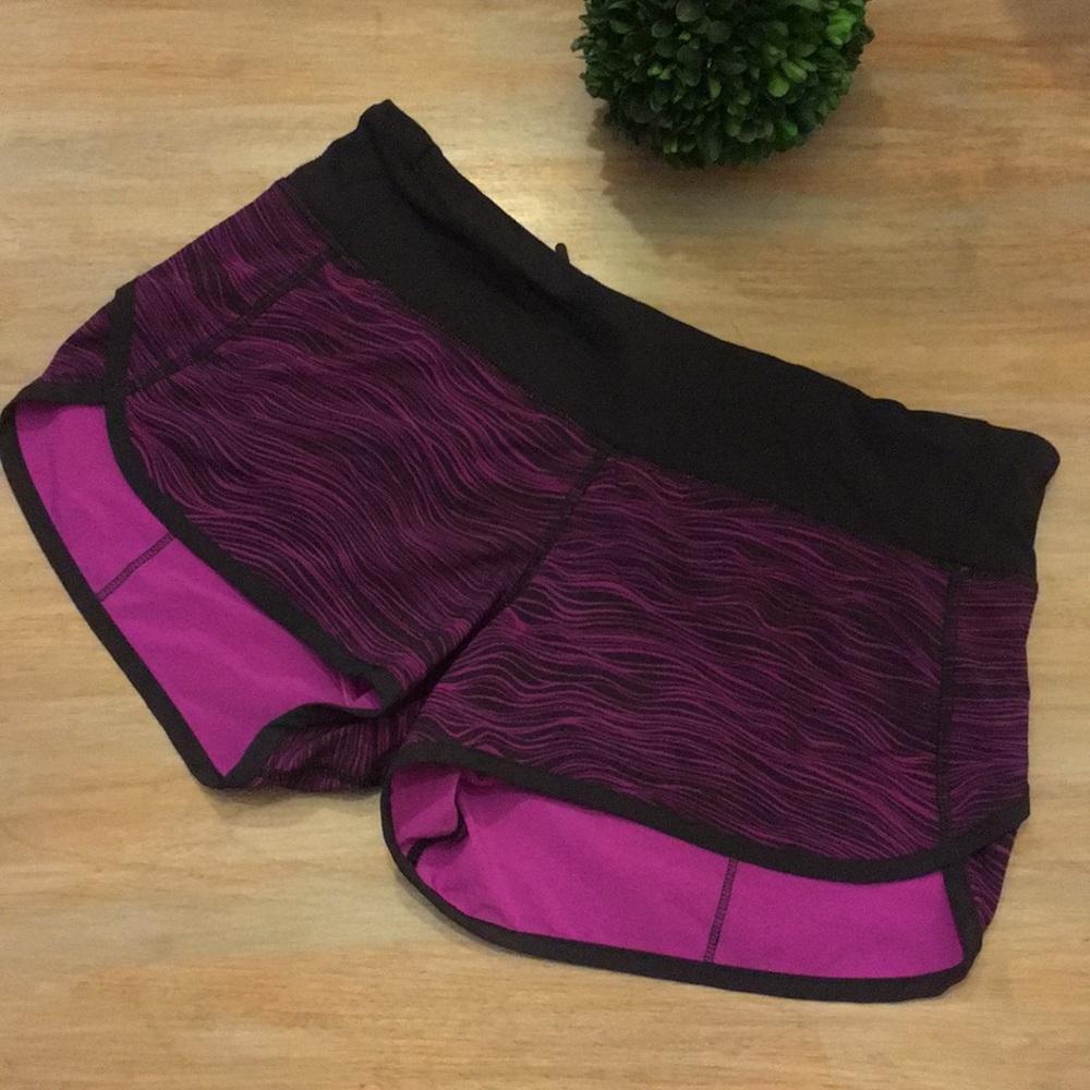 Lululemon women’s purple speed shorts size 4